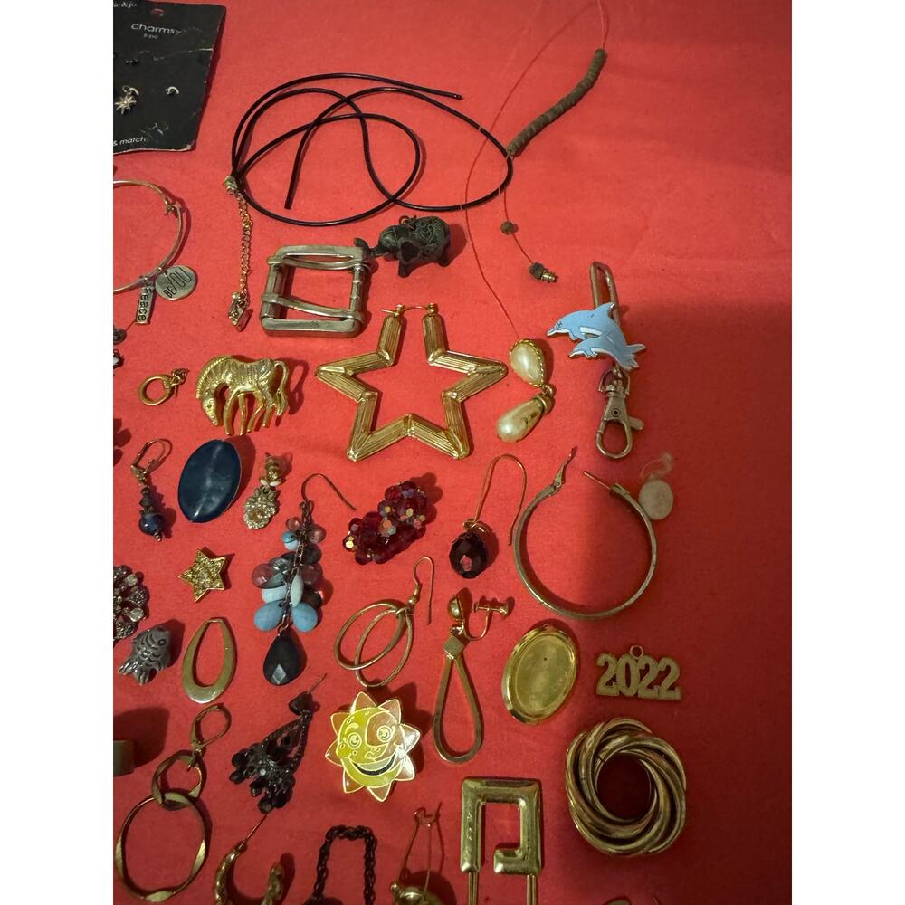 Vintage to Modern Mixed Costume Jewelry Reseller Lot - As-Is Craft Repair - Picture 6 of 16